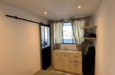 Cosy T2 climatisé sur le port à 5min de la mer parking privé linge de bain et de lit fournis - Foto 24