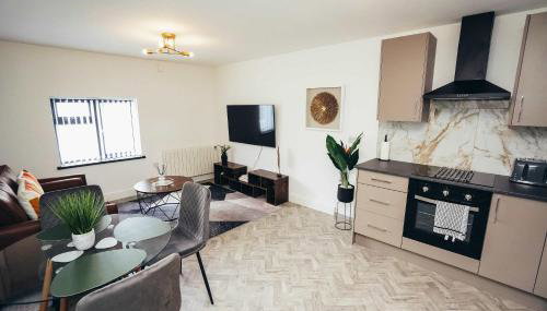 BIG discounts this week only Free Parking WiFi - Foto 3