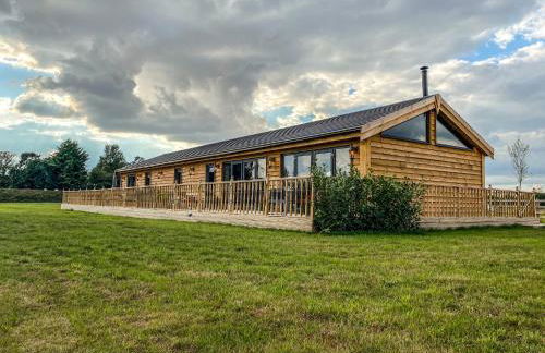 4Bed Lodge Sleeps8-Pet Friendly-Hot Tub-Log Burner - Foto 1
