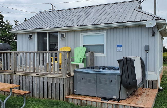 Cavendish Bosom Buddies Cottage Resort - Photo 34