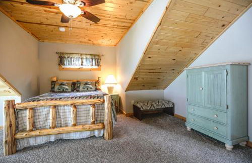 Lakefront Wisconsin Cabin Dock, Walk to Beach! - Foto 18