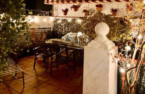 Maravilloso apartamento céntrico de 70m2, jardín propio 40m2 con piscina para niños y parking opcional - Foto 31