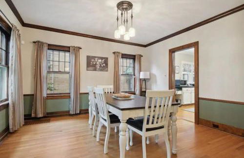 Walk to Notre Dame Harter Heights Hideaway - Foto 13