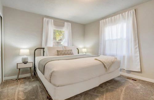 Newly Built 3BD Retreat w Mtn Views & Game Room - Foto 21