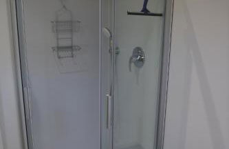 Ganzes Monteurhaus mit 4 Schlafzimmern für bis zu 8 Gäste - Foto 8