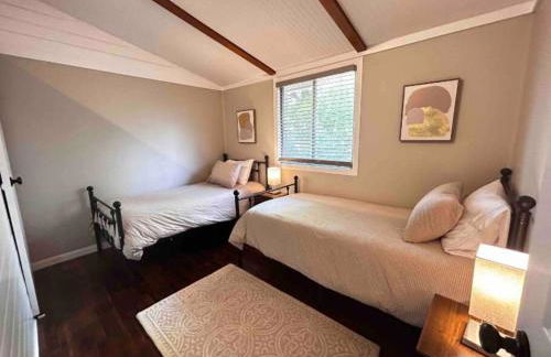 8th Street Haven - 3 bedroom House in DT Hamilton - Foto 4