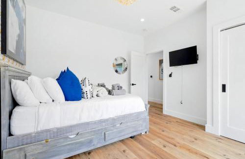 G- Luxe NoHo Family Home near Universal 15m and Hollywood 10m - Foto 34