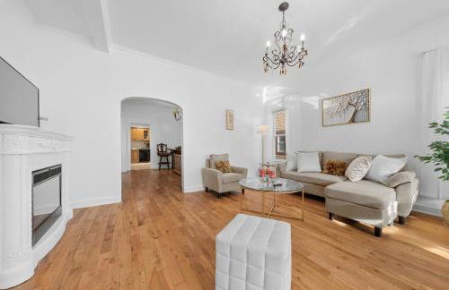 Quiet Retreat 10 Min to NYC Train & free Parking - Foto 1