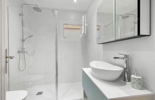 Top Quality Long Rent, Beach City Comfort - Photo 30