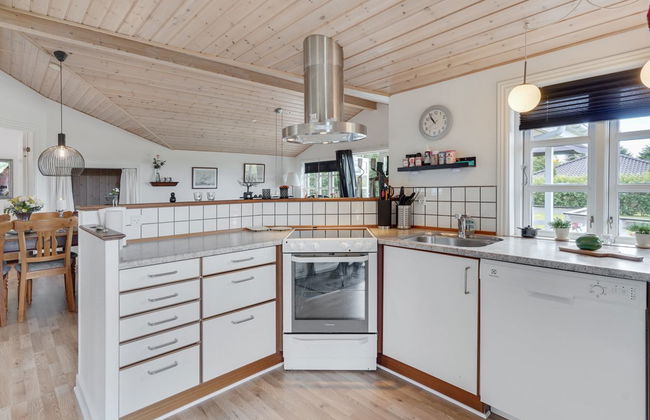 3 bedroom House in Toftlund with terrace - Photo 10