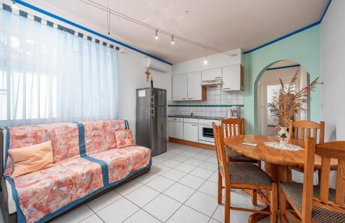 1 Bedroom Cozy Apartment In Duba - Foto 2