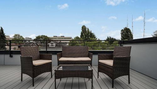 Perch - Urban Reflection 18 - Photo 2