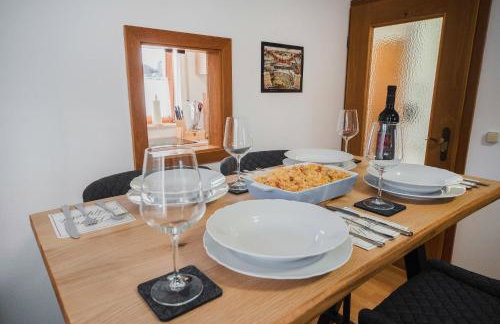 FEWO-LAVEES moderne zentrale FeWo nahe OMV Wacker Kliniken Burg -Eigener Eingang-Schlüsselloser Check in - Foto 25