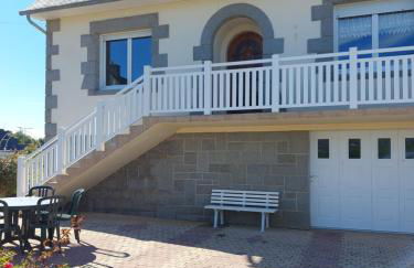 TY ANN maison avec jardin clos de mur, à proximité des commerces et à 3km des plages - Foto 2