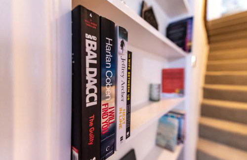 Chester Racecourse Views, Townhouse with Parking - Foto 23