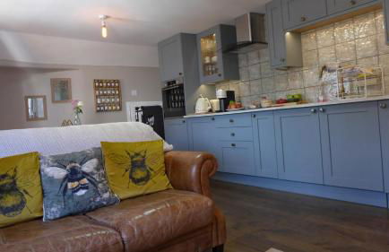 Royal Oak Retreat 2-bed - Sleeps 6 & Pet Friendly - Photo 7