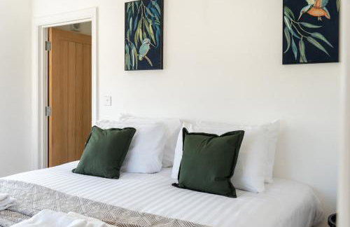 Elegant 2BR Apartment for a Relaxing Getaway # 4 - Foto 5