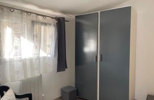 Chez moon Joli appartement rénové proche centre et parking privé - Foto 34