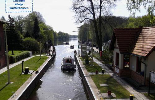 RelaxRefugium LUXUS - Küche, Arbeitsplätze, Stellplatz & Komfort für bis 6 Gäste - Photo 23