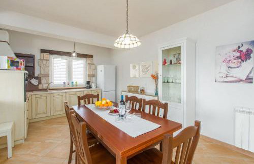 Traumhafte Villa mit Privatpool, Tischtennis, Babybett, Hundefreundlich - Photo 11