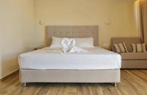 Paradise Hotel & Bar - Photo 18