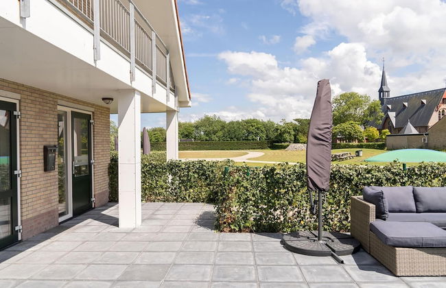 Holiday Home in Nes With Garden - Photo 29