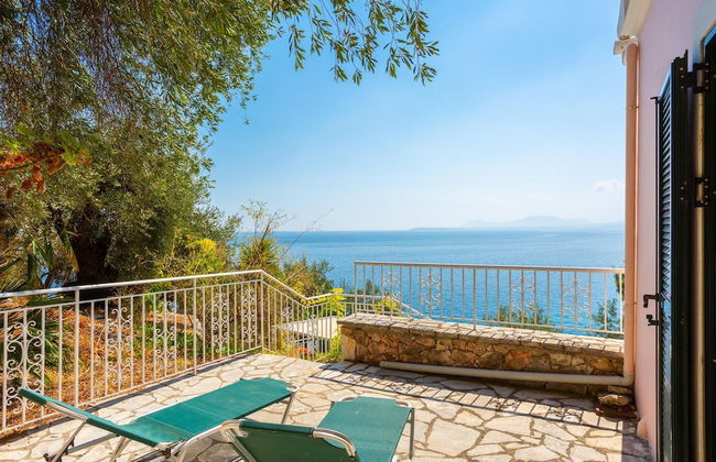 Villa Petros Large Private Pool Walk to Beach Sea Views A C Wifi Car Not Required - 180 - Foto 12