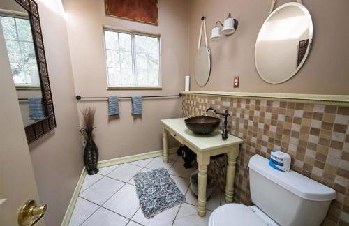 Cozy Rustic Mountain Home with Breathtaking views - Foto 8