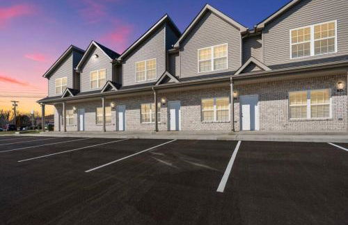 Make Lemonade in luxury w king bed and free parking plus 40 minutes to Nashville - Foto 22