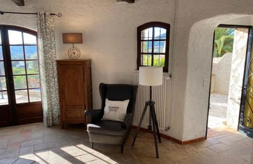 Charmante Villa mit Pool und Panorama-Meerblick in den Golf von Saint-Tropez - Villa Montmajour - Foto 19