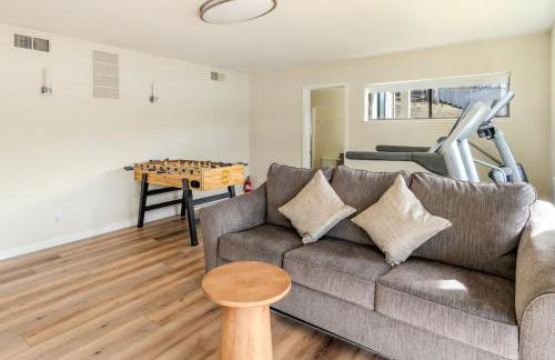 Lakefront Villa with 180 degree view private dock and boats - Foto 65