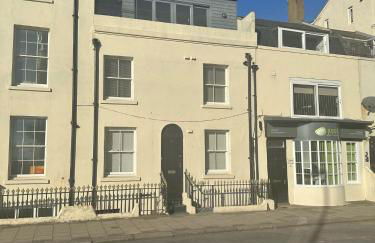 House by the Sea, Worthing - Foto 18