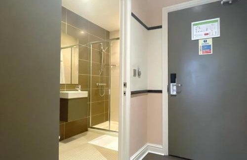 HNFC Stays - En-suite, Free Parking & Restaurant - Foto 7