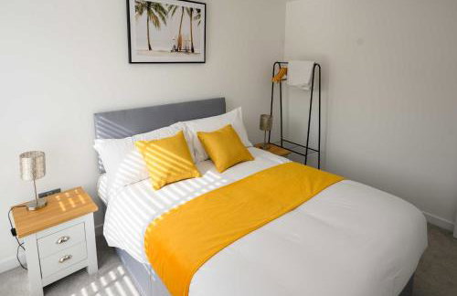 Cosy 5 Bedroom House With Parking - Foto 17