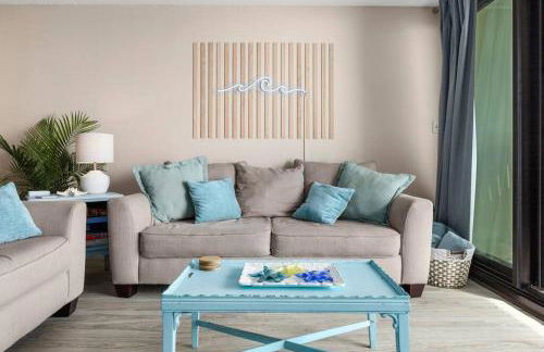 *OCEAN FRONT* Pier-adise 2Bed/2Bath, Sleeps 8 - Photo 12