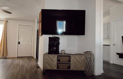 Sunland Estates Cabin near the Gorge Amphitheater! - Foto 40