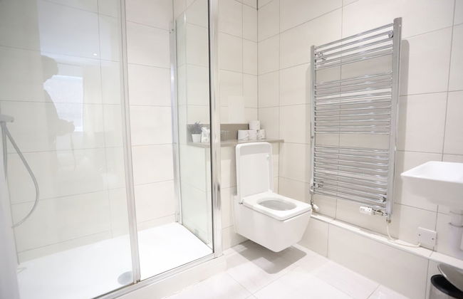 Luxury London Apartment With 5 Bedrooms - Photo 20