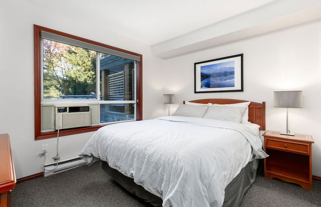 Glaciers Reach by AllSeason VR - Photo 17