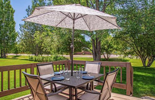 Happy Home - Cozy Retreat With Deck Near Downtown Carbondale - Foto 31