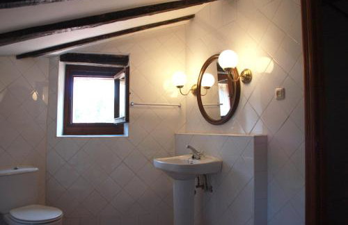 Chapel House of Palacio de Hualle near Comillas - Photo 24