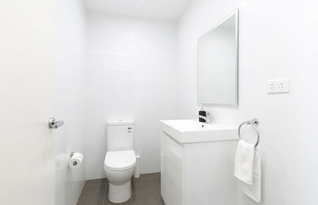 Penthouse near Airport & CBD - Photo 14