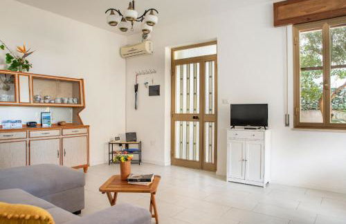 Under the Lemon Tree - Foto 45