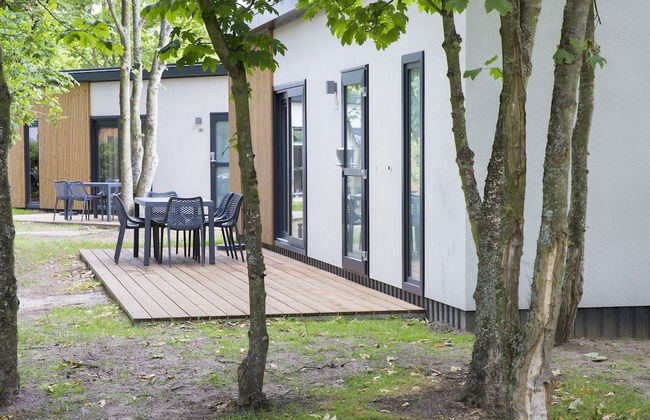 Modern Chalet With Dishwasher Near the Beach - Photo 22