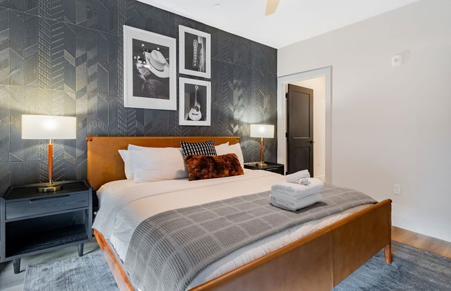 Astra Modern Midtown Retreat With Pool Gym Steps to Dining Broadway - Foto 5