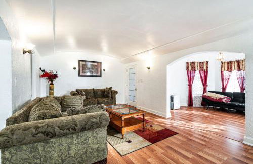 Charming 6BR Home in Milwaukees Historic District - Foto 8