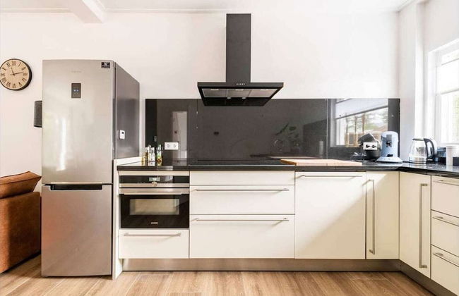 Charming Holiday Home in Poortugaal With Garden - Foto 17