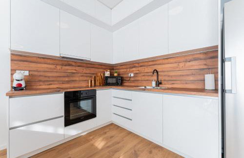 Flex SelfCheckIns 143 - Novaki -Terrace - 4 Bedrooms - Parking - Foto 11