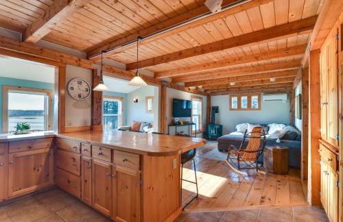 Oceanside Bass Harbor Home with Peaceful Deck! - Foto 7