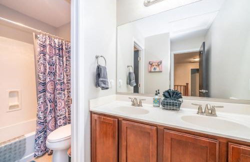 Pool and Patio Family-Friendly Goodyear Home! - Foto 24