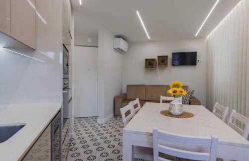 Modern 2BR Apt with Patio & AC - 0E - Foto 10
